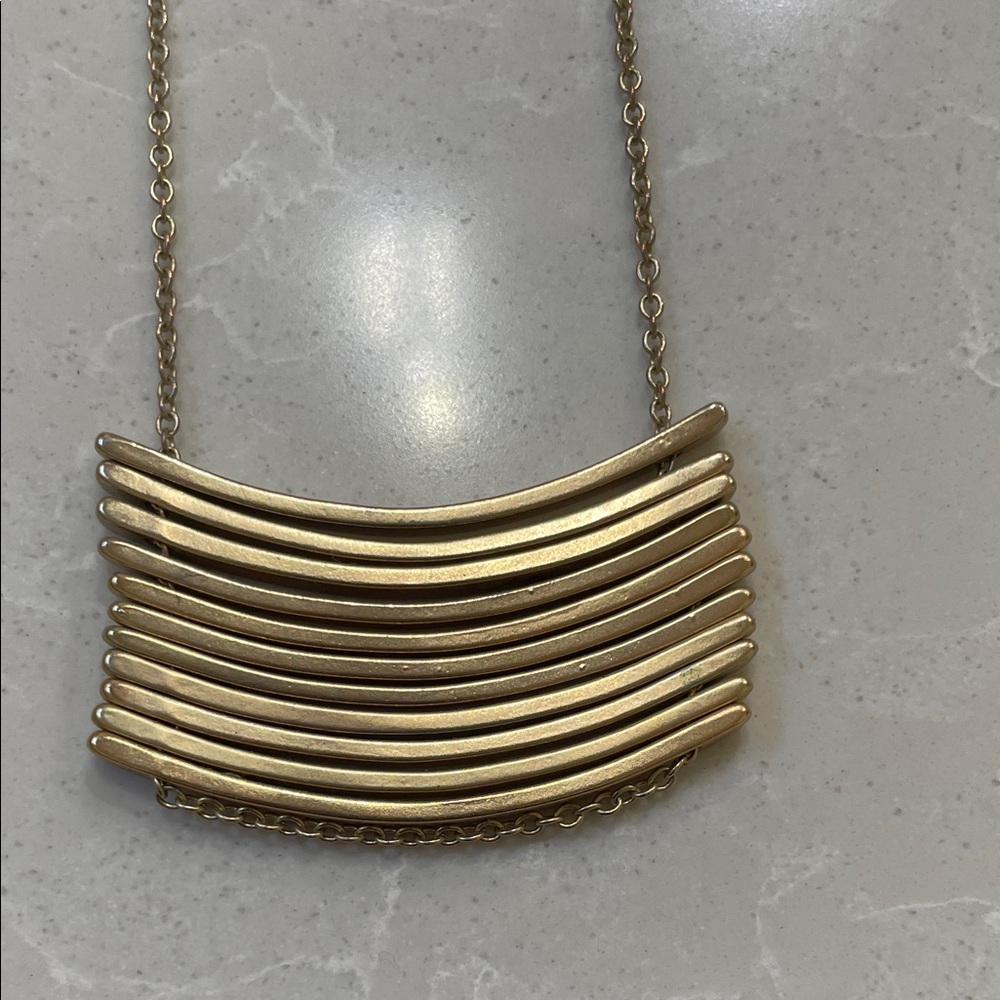 Elegant Gold Necklace